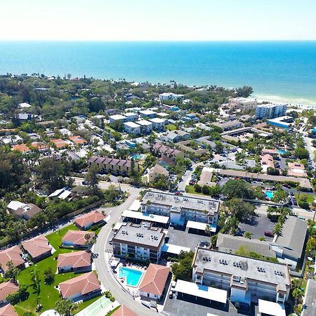 Updated Condo With Pool, Walk To Crescent Beach & Restaurants! Sarasota Esterno foto