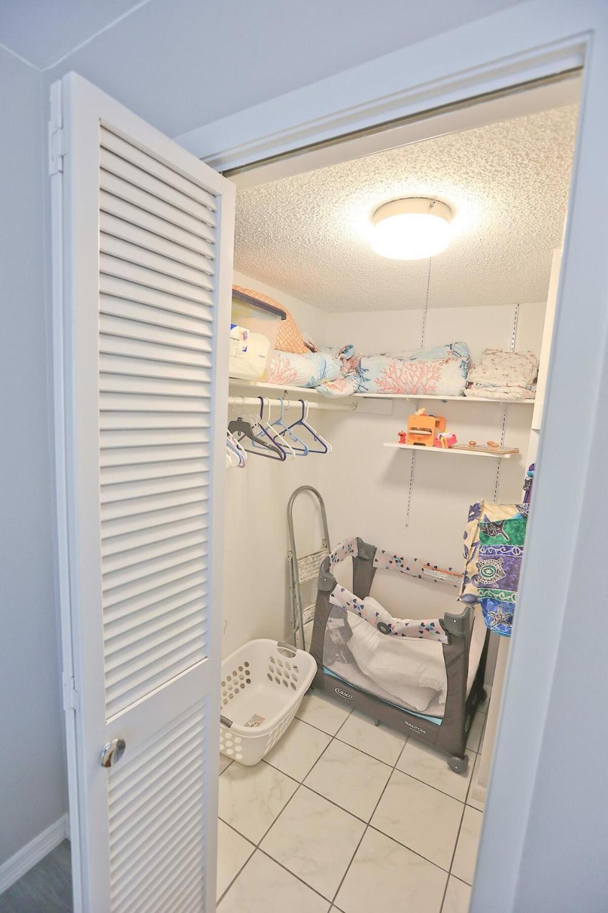Updated Condo With Pool, Walk To Crescent Beach & Restaurants! Sarasota Esterno foto